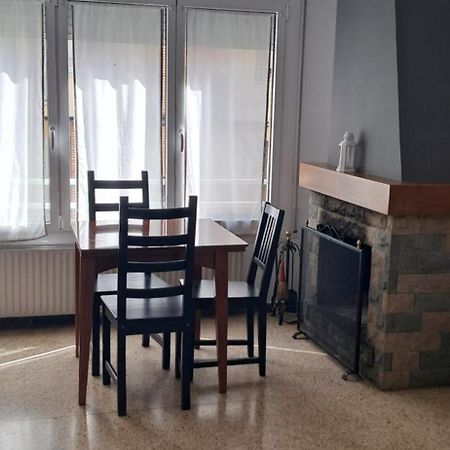 Apartamento Canyet Berga Luaran gambar